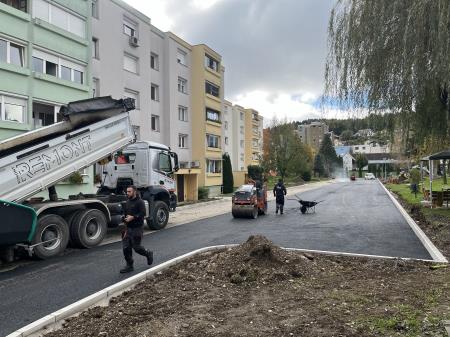 Gradbišče Javornik asfaltaža 11. 10. 2024 (16)